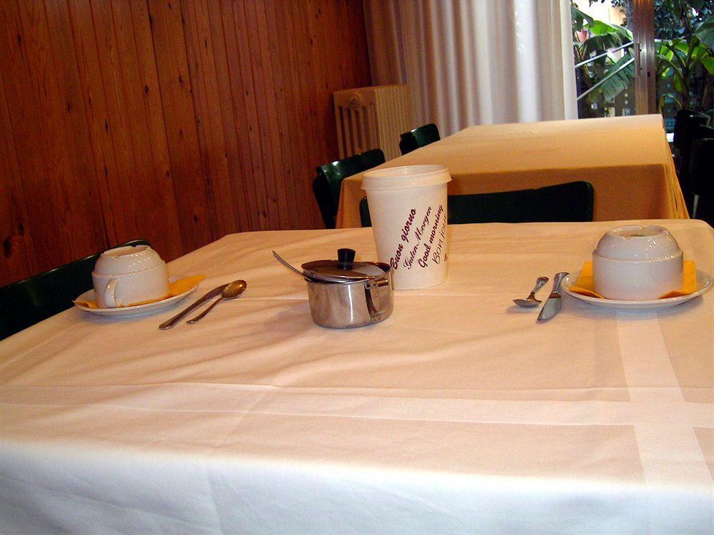 Albergo Moretti Senigallia Luaran gambar