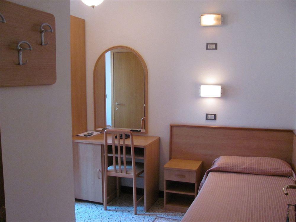 Albergo Moretti Senigallia Luaran gambar